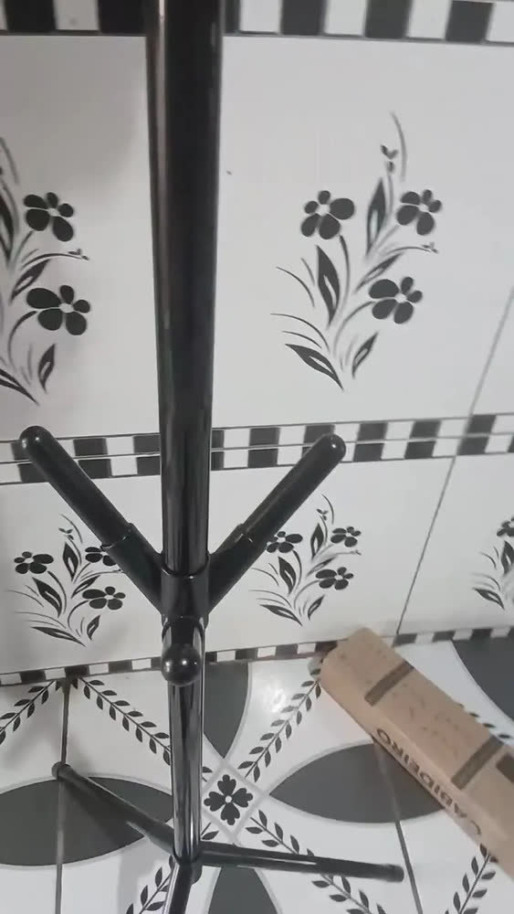 foto de Mancebo Cabideiro De Chão Com 9 Ganchos Organizador Arara Para Roupas Bolsas E Acessórios Tragaluz