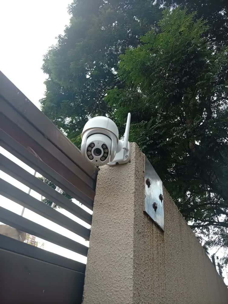 foto de Câmera De Segurança Wifi Externa Ip App Yoosee Visão Noturna Câmera De Segurança Wifi Yoosee