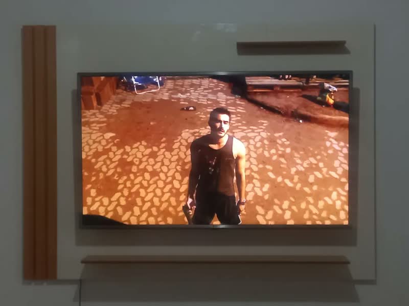 foto de Painel Para Tv Até 55 Polegadas Ripado Com Prateleiras Aden Off White/madeirado