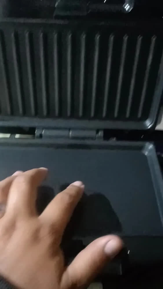 foto de Grill E Sanduicheira Bgr24a Preto Com Topo Em Preto Fosco