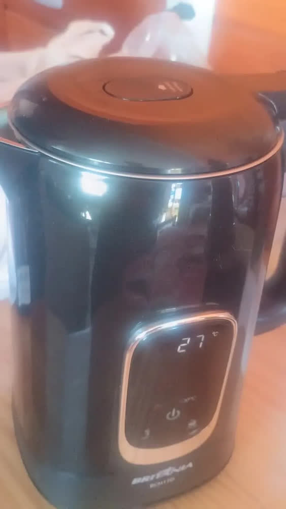 foto de Chaleira Elétrica Britânia 1,7l Painel Touch Preta Bch17d Preto