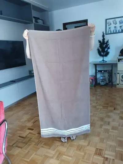 foto de Jogo de Toalhas Karsten Emcompre Cinza 4 Peças de Algodão Para Banho e Rosto