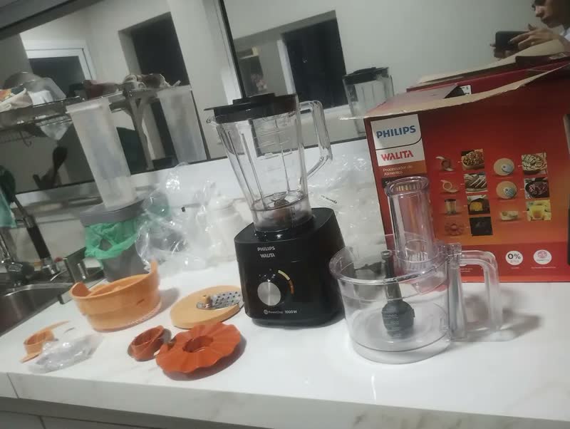 foto de Multiprocessador Walita Preto 1000w - Hr7304/92
