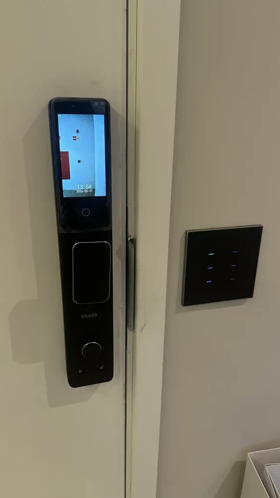 foto de Fechadura Digital Inteligente Metálica Wifi Ekaza Vega Com Reconhecimento Facial Senha Cartão App E Chave