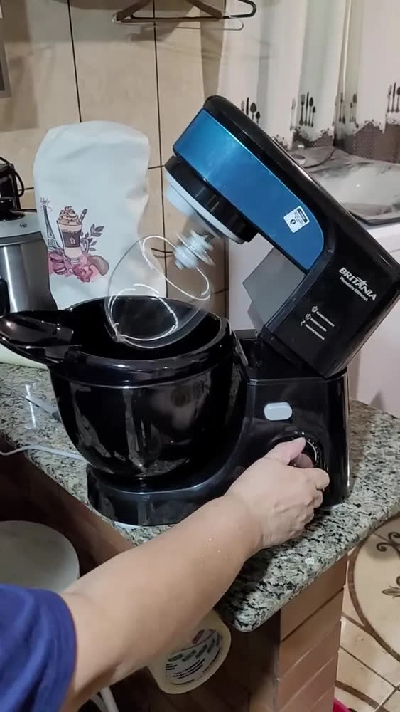 foto de Batedeira Planetaria Bbp900a Preto