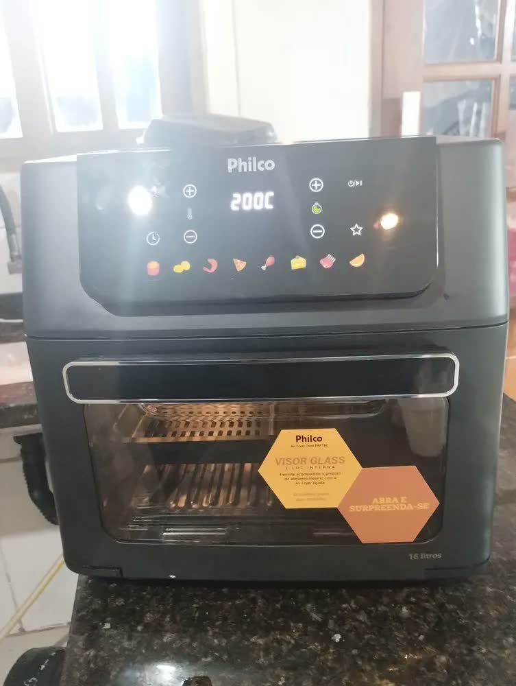 foto de Fritadeira Air Fryer Philco 16 Litros Paf16c Preto