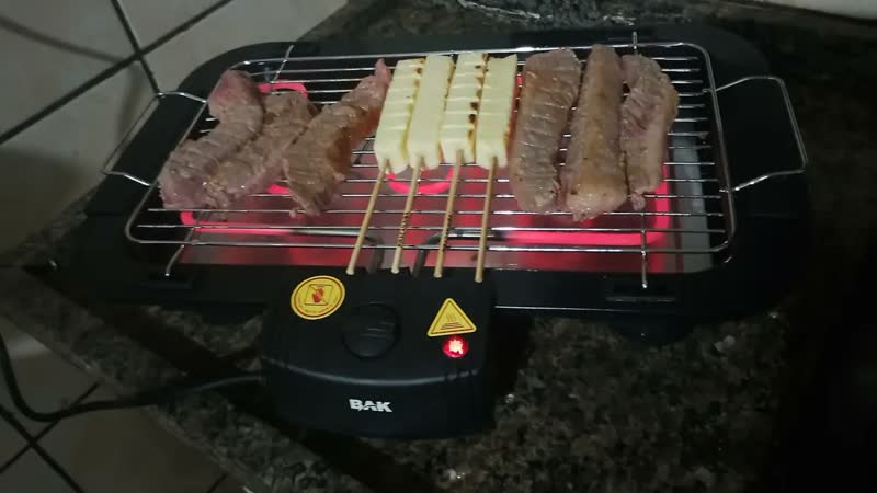 foto de Churrasqueira Elétrica Grande Steak Grill Para Apartamento 220v Sem Fumaça Preto - Aero Home