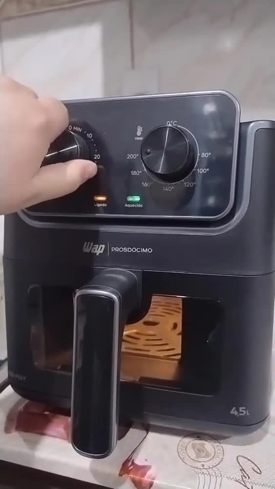 foto de Airfryer Wap Prosdócimo Af01 4,5 Litros Visor E Luz Interna