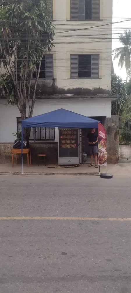 foto de Tenda Gazebo 3x3 Sanfonada Articulada Dobrável Impermeável Reforçada Montagem Rápida Praia Camping Feira Eventos Proteção Sol Chuva Bolsa Transporte