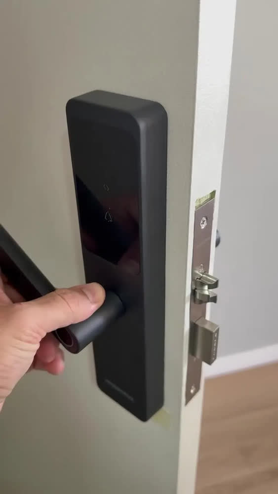 foto de Fechadura Digital Eletrônica Biométrica NovaDigital Fusion Embutir Wifi Tuya App Senha Cartão TAG Chave Inteligente Preta