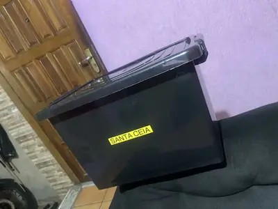 foto de Caixa Organizadora Grande Reforcada Empilhavel Grande 30 Litros Trava E Tampa Preta