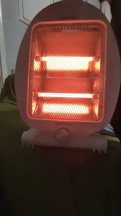 foto de Aquecedor Elétrico Quartzo Doméstico 800w Ventisol Preto