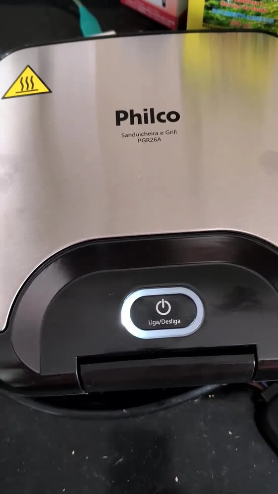 foto de Sanduicheira E Grill Philco 2 Em 1 Inox 800w Pgr26a Preto