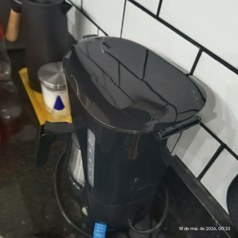 foto de Cafeteira Elétrica Electrolux C/ Jarra Inox 30 Xícaras Ecm22