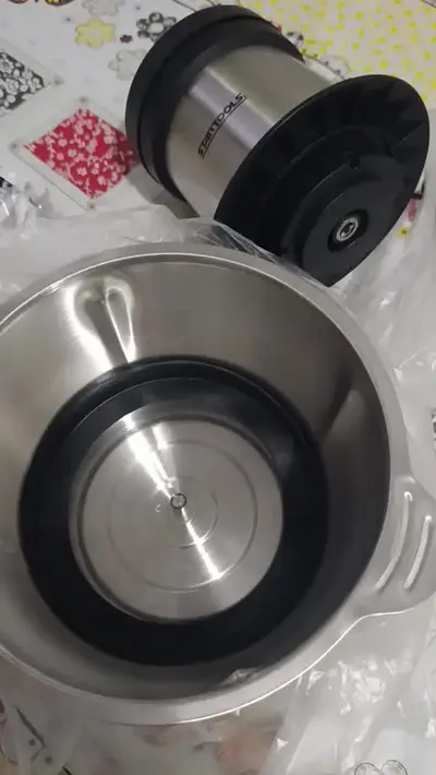 foto de Multiprocessador Triturador Moedor 2 Litros Inox 110v Elétrico De Alimentos Processador Picador De Cozinha Cozinheira Cortador De Aço Inoxidável Evolufix