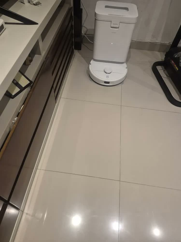 foto de Robô Aspirador Xiaomi Robot Vacuum H50 Base Auto Esvaziamento 10000Pa 110V