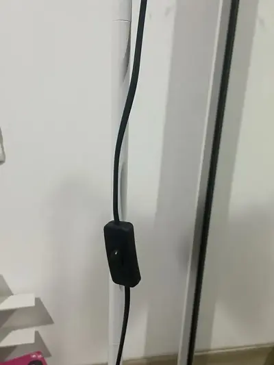 foto de Luminária De Chão Abajur Articulada 1,6m Metal Pedestal Piso Coluna Branca Leitura Quarto Sala Cúpula Branco Flexivel 1,6m Bivolt Bravvi