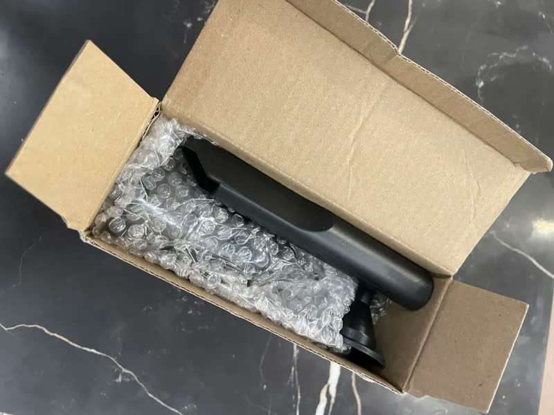 foto de Mini Aspirador de Pó Portátil Sem Fio 3 em 1 Recarregável USB Aspirador e Soprador Potente 6000Pa Automotivo de Mão para Carro Casa Escritório Teclado Sofá Notebook com Filtro Lavável