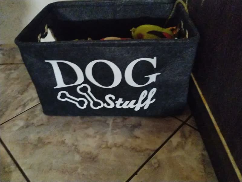 foto de Caixa Cesto Organizador Brinquedos Pet Gatos Cachorro Grande Preto Dog Stuff (estampa Texto Ossos)