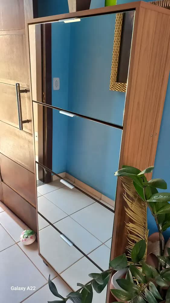 foto de Sapateira Organizadora Quarto Sala Com Espelho Pequim Cor Cinza-escuro