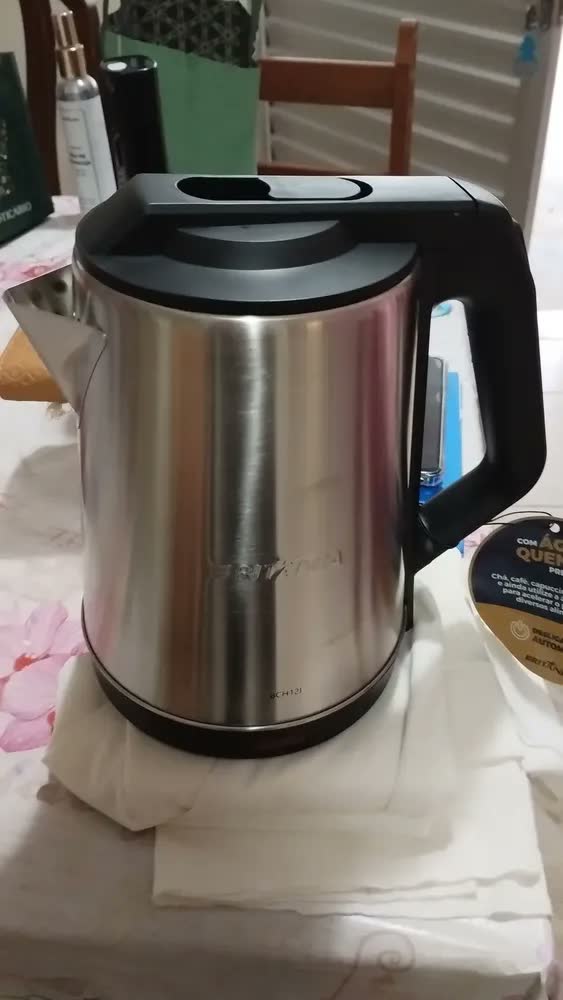 foto de Chaleira Elétrica Britânia Bch12i 1,9 Litros Inox Cor Aço Inoxidável