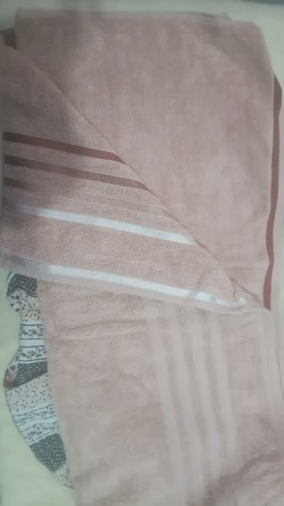foto de Toalha Banho Gigante Karsten Lumina Super Macia E Absorvente Cor Lunar Lisa