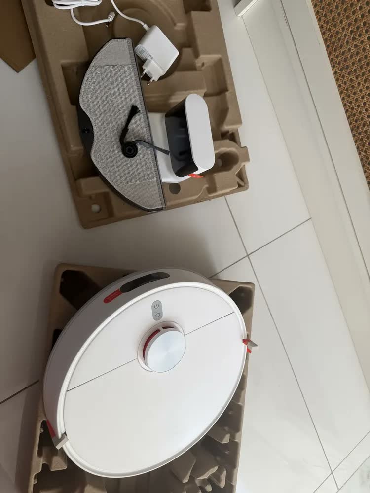 foto de Robô Aspirador Xiaomi S40 10000pa Ultra Potente Bivolt Branc Branco