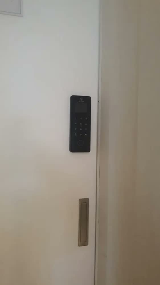 foto de Fechadura Digital Smart Sobrepor Porta Correr Deslizante App De Vidro Ou Madeira Até 1,5 Cm Filha Dupla Ou Embutir A Parte Do Batente