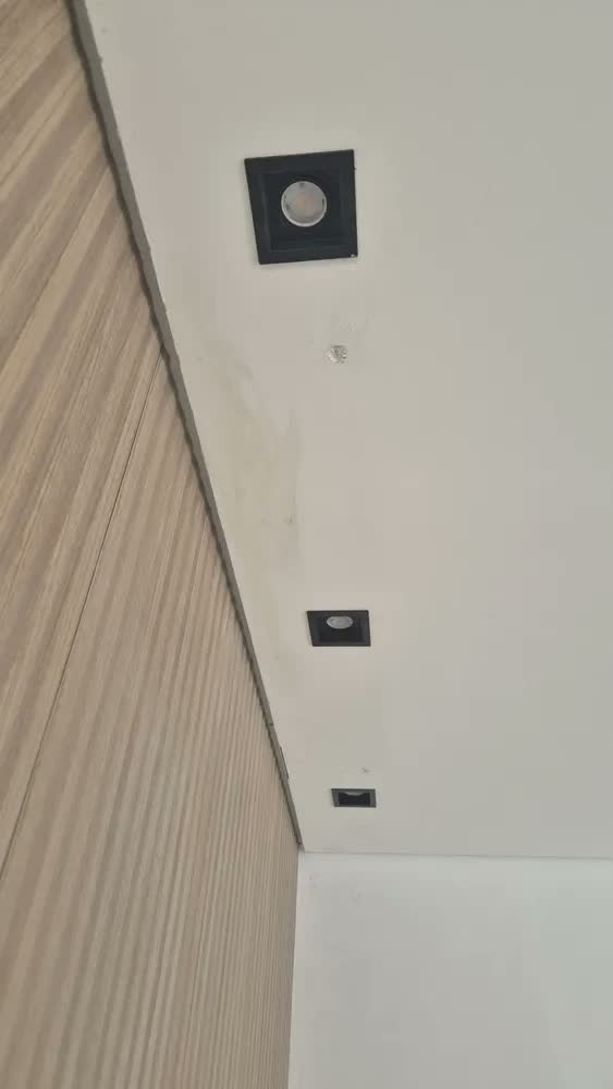 foto de Spot Embutido Quadrado Recuado Dicróica Mr16 Preto + Lâmpada 3000k Branco - Quente