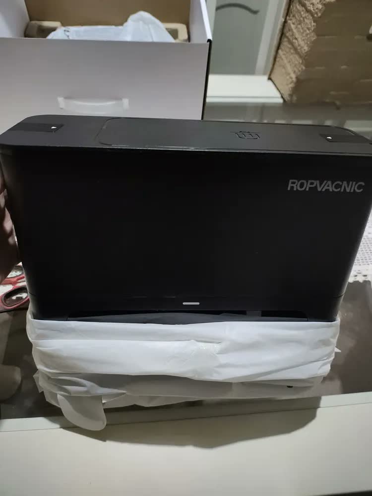 foto de Robô Aspirador De Pó Ropvacnic L2 Pro Estação Automático Wi-fi De Passa Pano Mapeamento Com Base Cor Preto