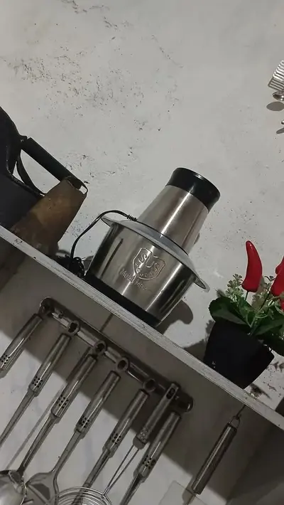 foto de Multiprocessador Elétrico de Alimentos com Tigela Inox 2L, 400W