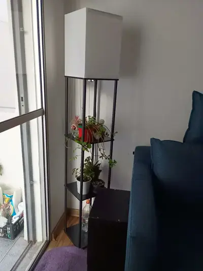 foto de Luminária De Chão Moderna 1,6m Abajur De Piso C/ Prateleira