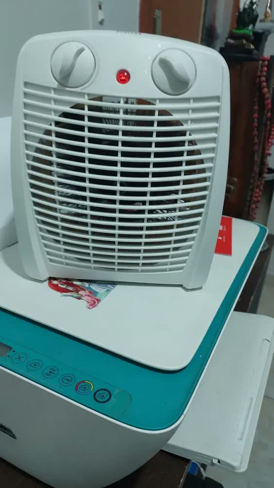 foto de Aquecedor Elétrico 2 Em 1 Kian Preto 1800w Aq100 2 Níveis De Aquecimento + Ventilação