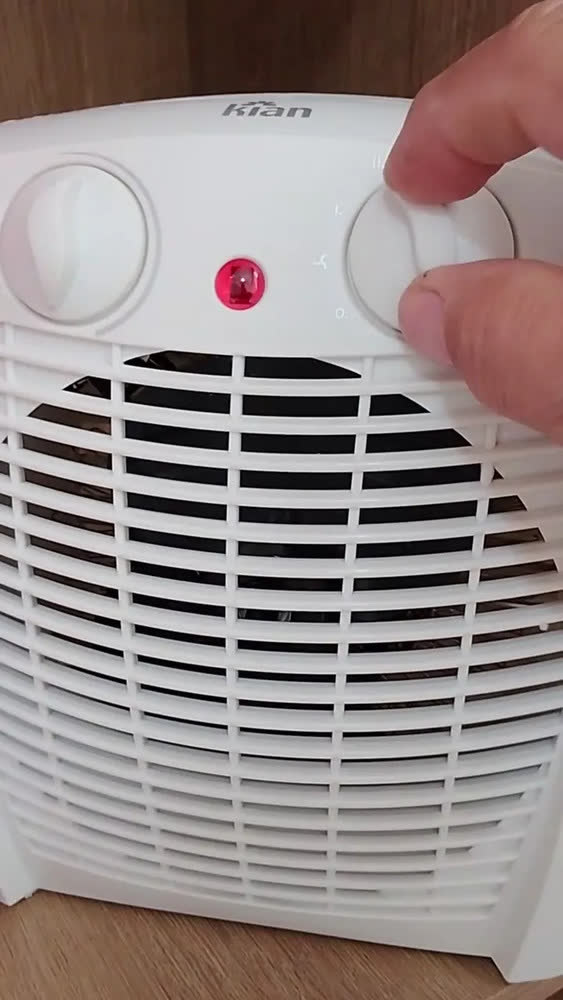 foto de Aquecedor Elétrico 2 Em 1 Kian Preto 1800w Aq100 2 Níveis De Aquecimento + Ventilação