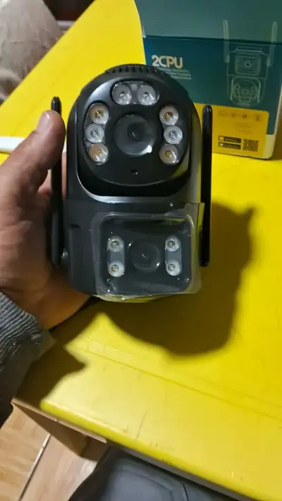 foto de Câmera De Seguranca Externa Ip Wifi 2.4g/5ghz Hd 6mp Lente Dupla App Icsee Visão Noturna, Alarme Luminoso, Rastreamento Automático