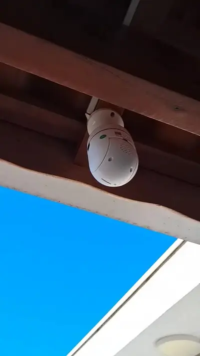foto de Câmera de Segurança Lâmpada Wi-Fi IP 360 Graus Full HD 1080p E27 Monitoramento Residencial Interno Pelo Celular Aplicativo Sensor Movimento Visão Noturna Áudio Bidirecional Câmera Robô Vigilância