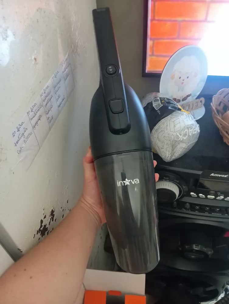 foto de Aspirador de Pó Vertical Sem Fio 2 em 1 Portátil Bateria Frontal LED Bivolt Escova Rotativa Escova Aspirante Capacidade 700ml