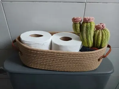 foto de Cesto Organizador Multiuso Em Algodão Trançado Decorativo Premium Com Alças De Couro Para Brinquedos E Roupas