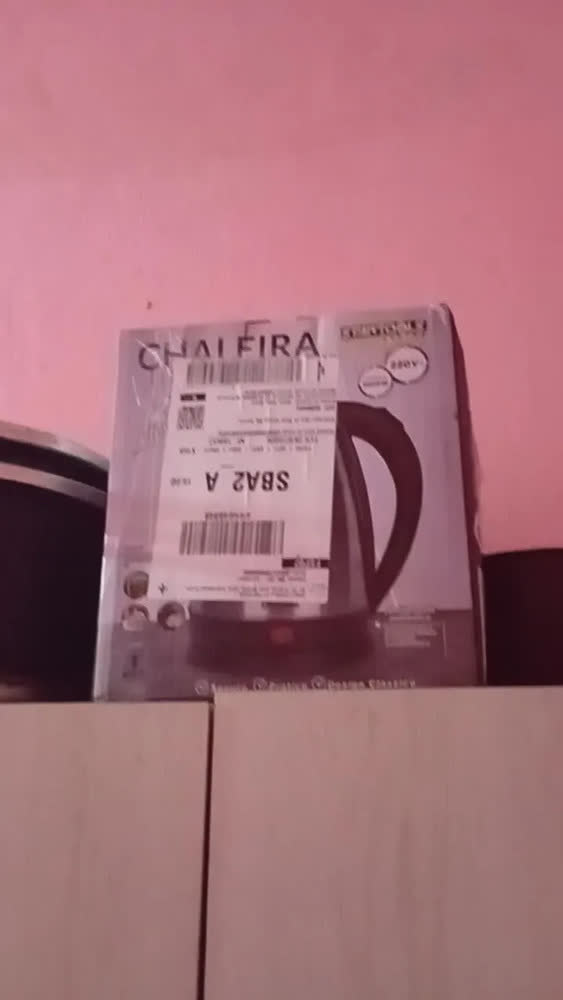 foto de Chaleira Elétrica Inox 2 Litros Jarra Desligamento Automático Aquecimento Rápido Bule Pítia