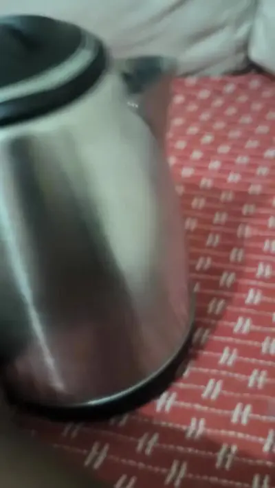 foto de Chaleira Elétrica Inox 1,8 Litros com Desligamento Automático e Base Giratória