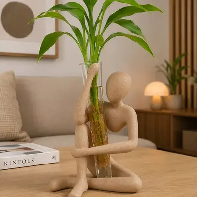 foto de Vaso Decorativo Pensador Com Tubo De Vidro Para Plantas Cor Marrom-claro Areia